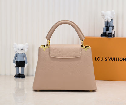 Original quality Beige Capucines MM