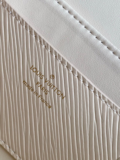 Top-tier Warrior Water Ripple Chain Bag