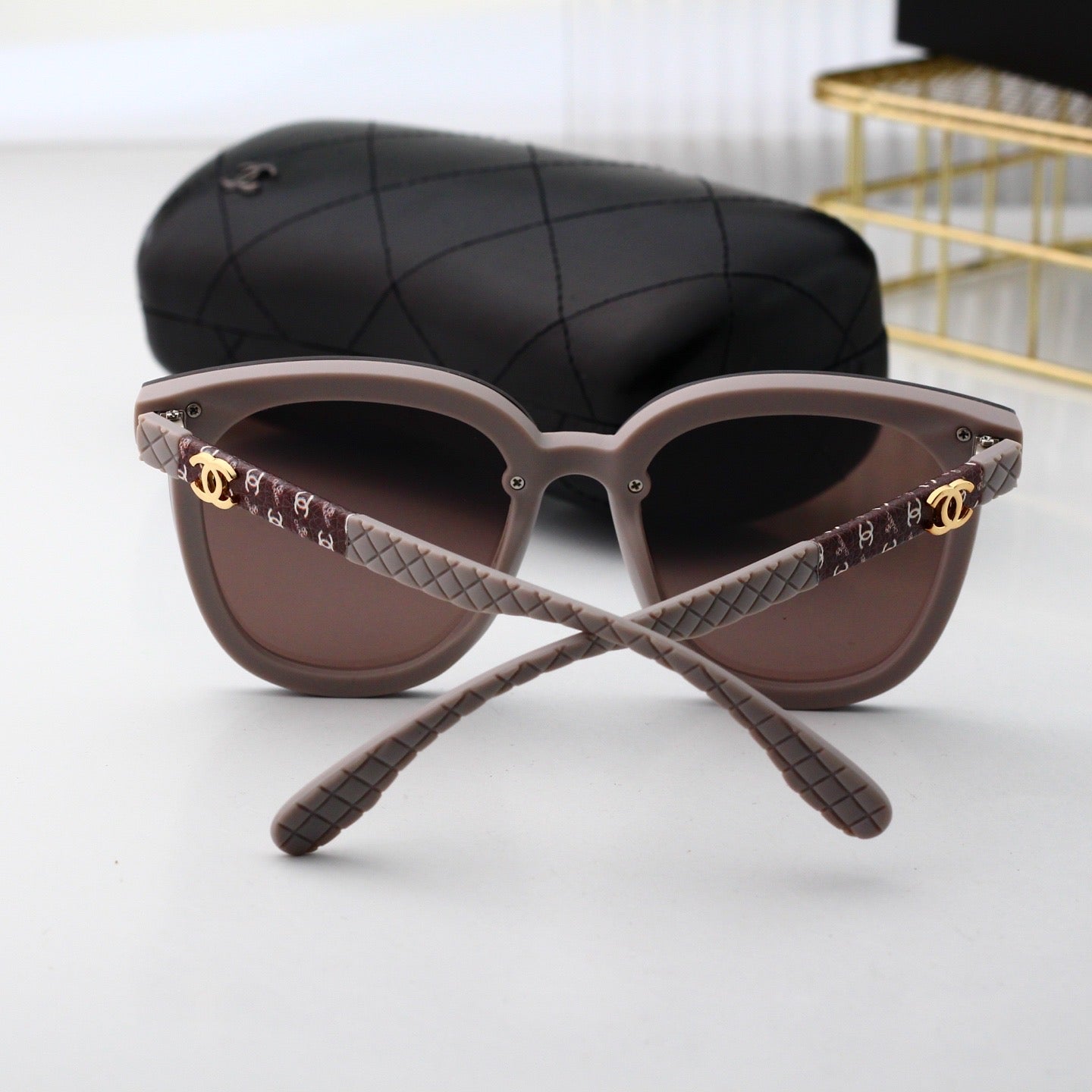 Chanel Sunglasses Model 7204 1:1 Top quality