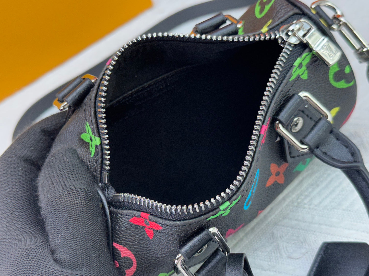 1:1 Lv Black Tricolor Nano Speedy