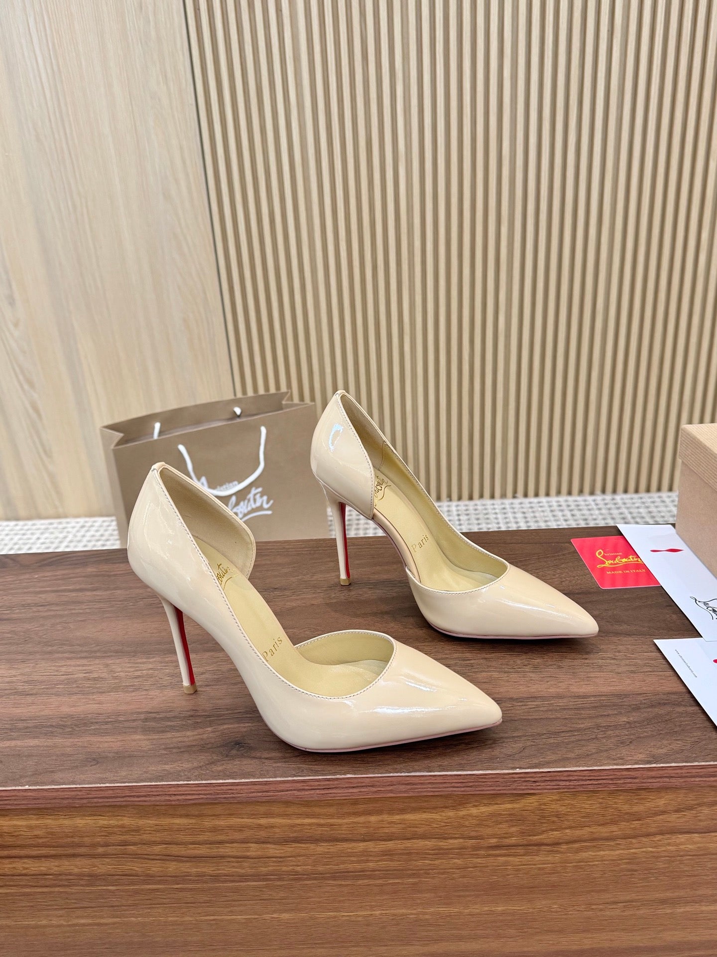 1:1 Christian Louboutin Beige Side cut