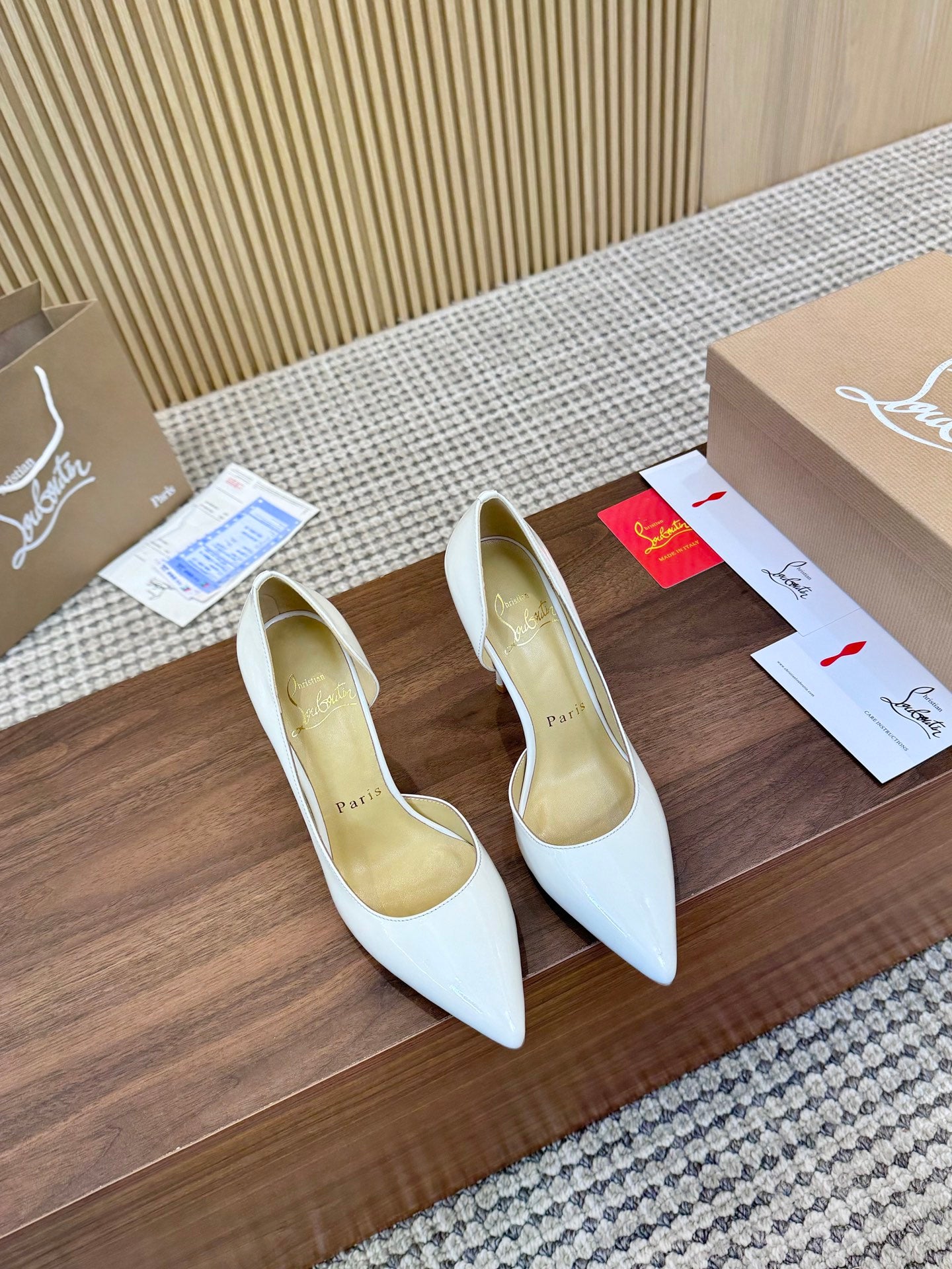 1:1 Christian Louboutin White Side cut