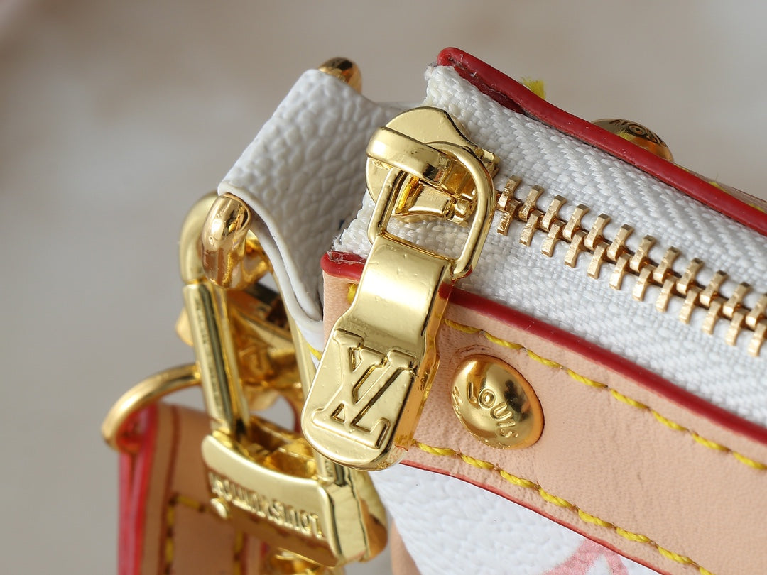 1:1 LV x Takashi Murakami Pochette