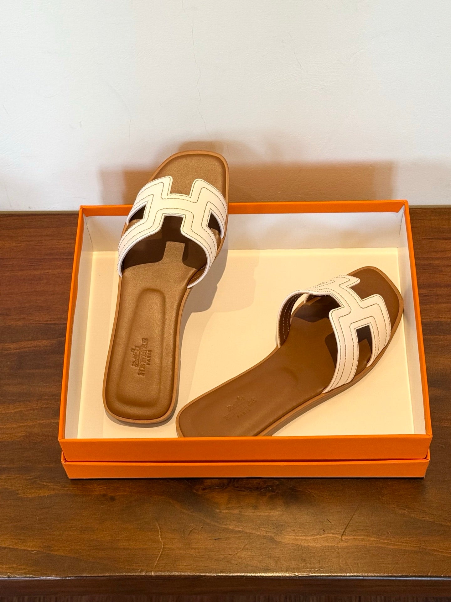 1:1 Hermes Embroidered H-Shaped Slippers