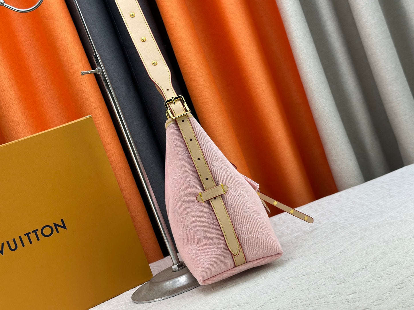 1:1 Lv Pink denim CarryAll