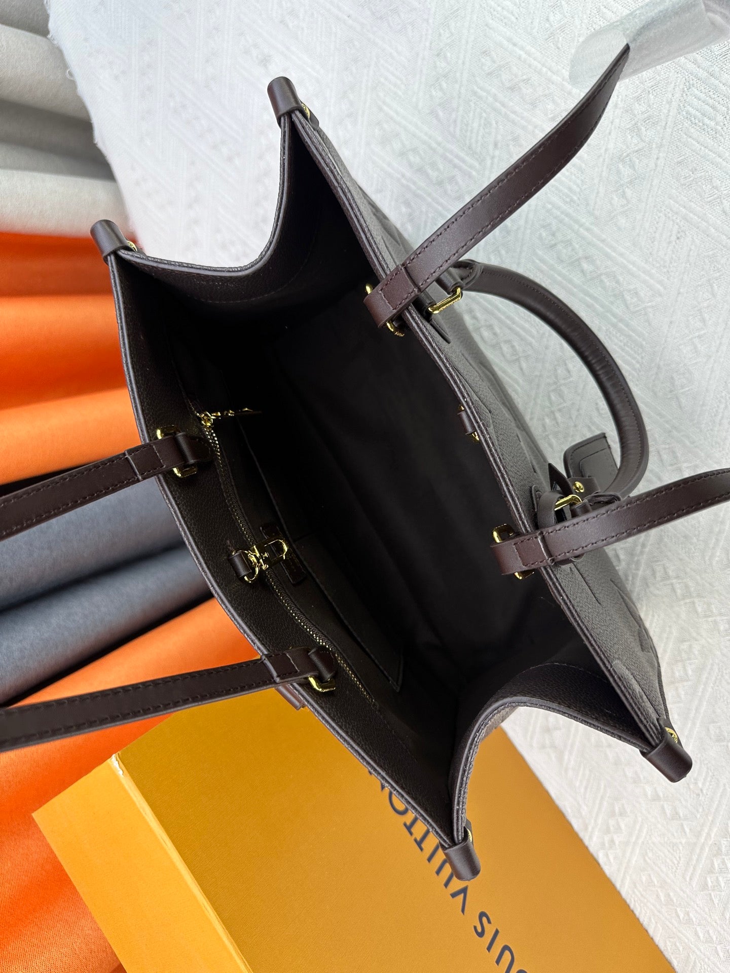 1:1  Black Emboss Monogram OnTheGo