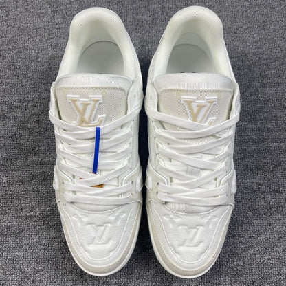 1:1 LV Grey Trainer Couple Sneakers