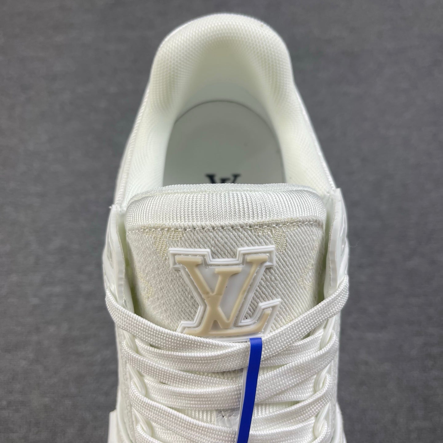 1:1 LV Grey Trainer Couple Sneakers
