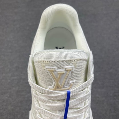 1:1 LV Grey Trainer Couple Sneakers