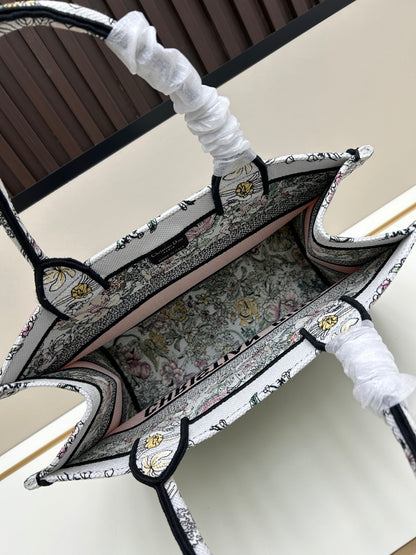 1:1 quality Dior Book Tote