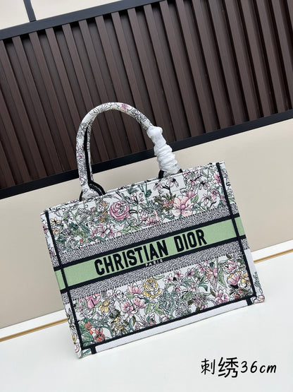 1:1 quality Dior Book Tote