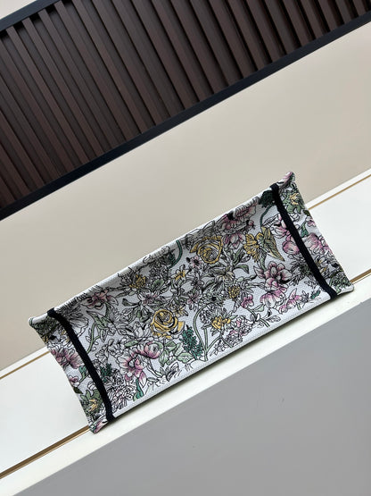1:1 quality Dior Book Tote