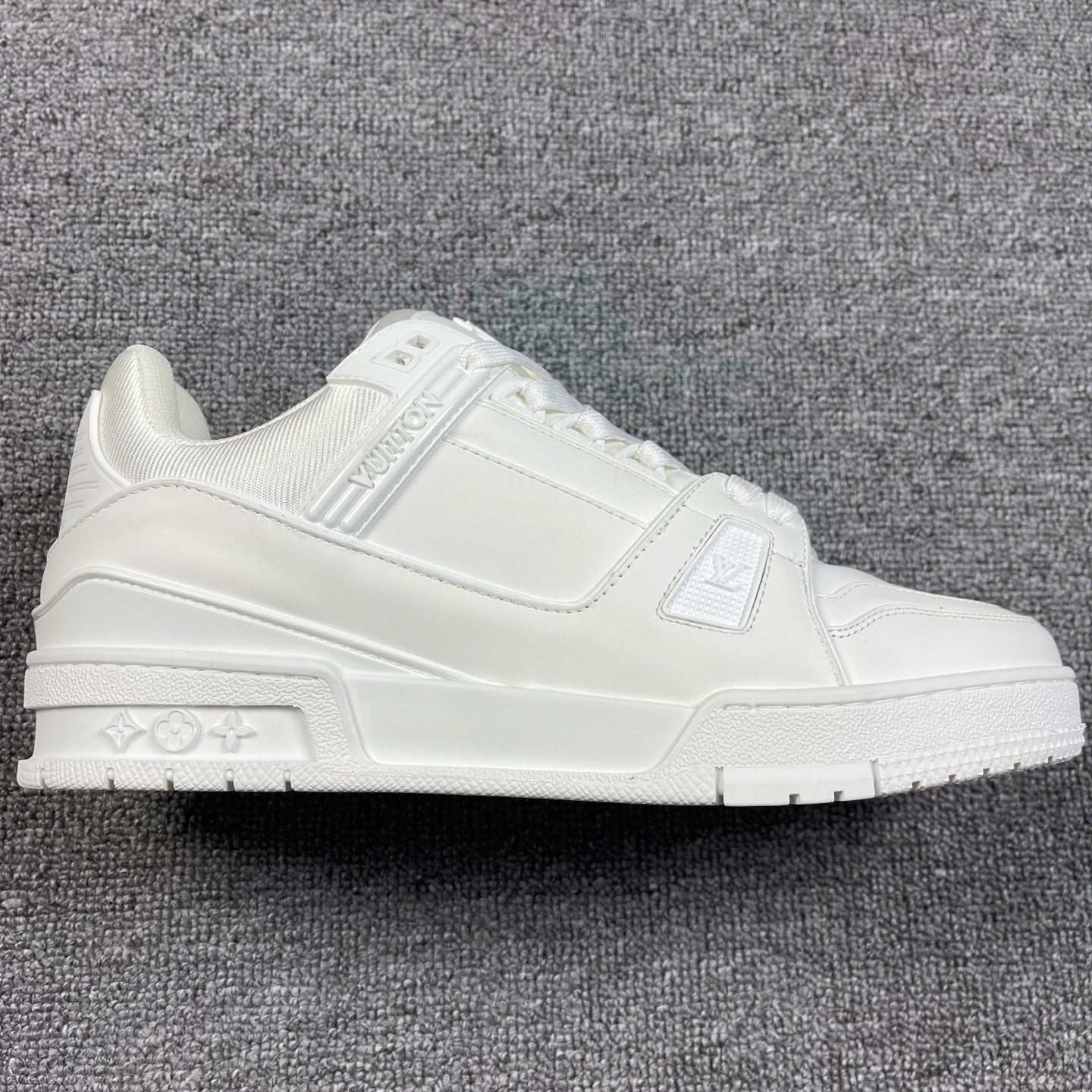 1:1 LV White Trainer Couple Sneakers