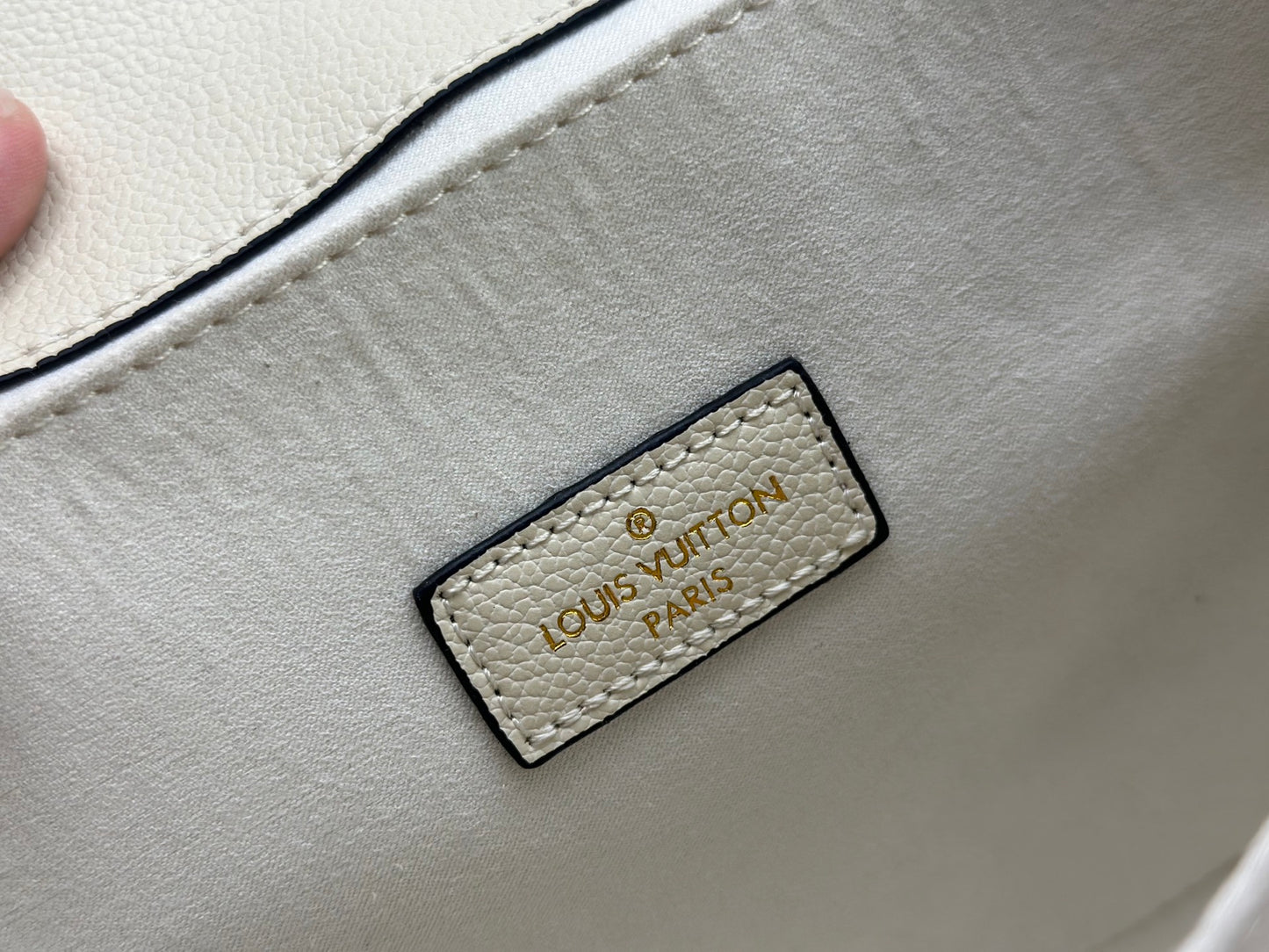 Top quality Beige POCHETTE MÉTIS