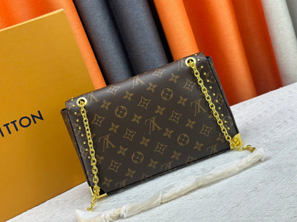 Top-quality Monogram Trunkie