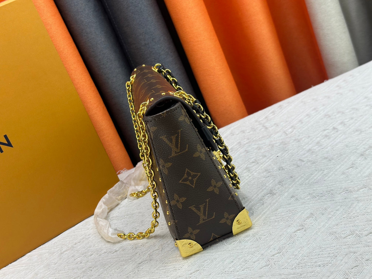 Top-quality Monogram Trunkie