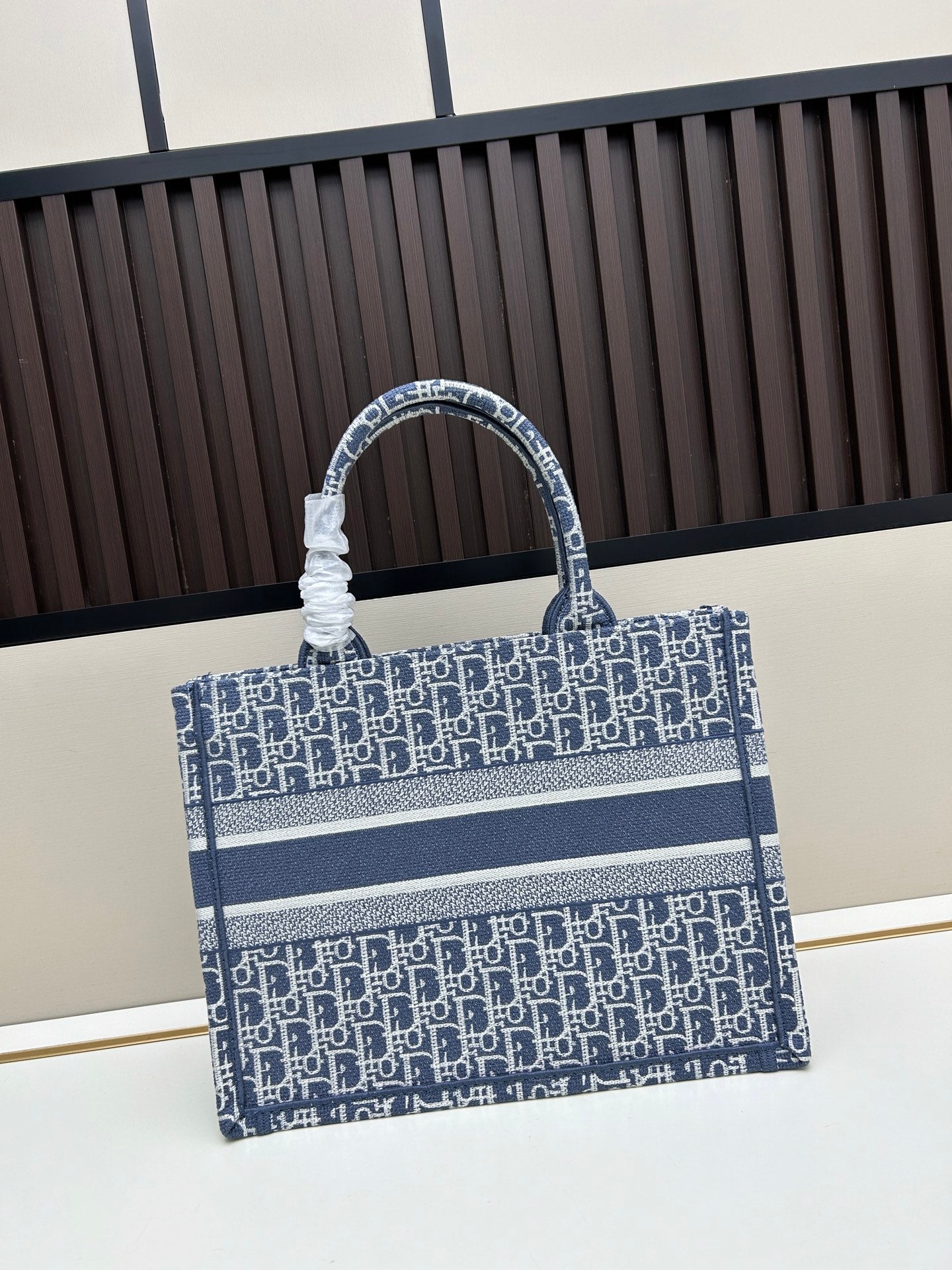 1:1 quality Dior Book Tote