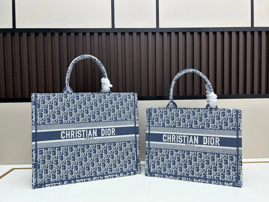 1:1 quality Dior Book Tote