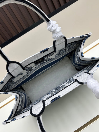1:1 quality Dior Book Tote
