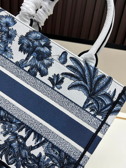 1:1 quality Dior Book Tote