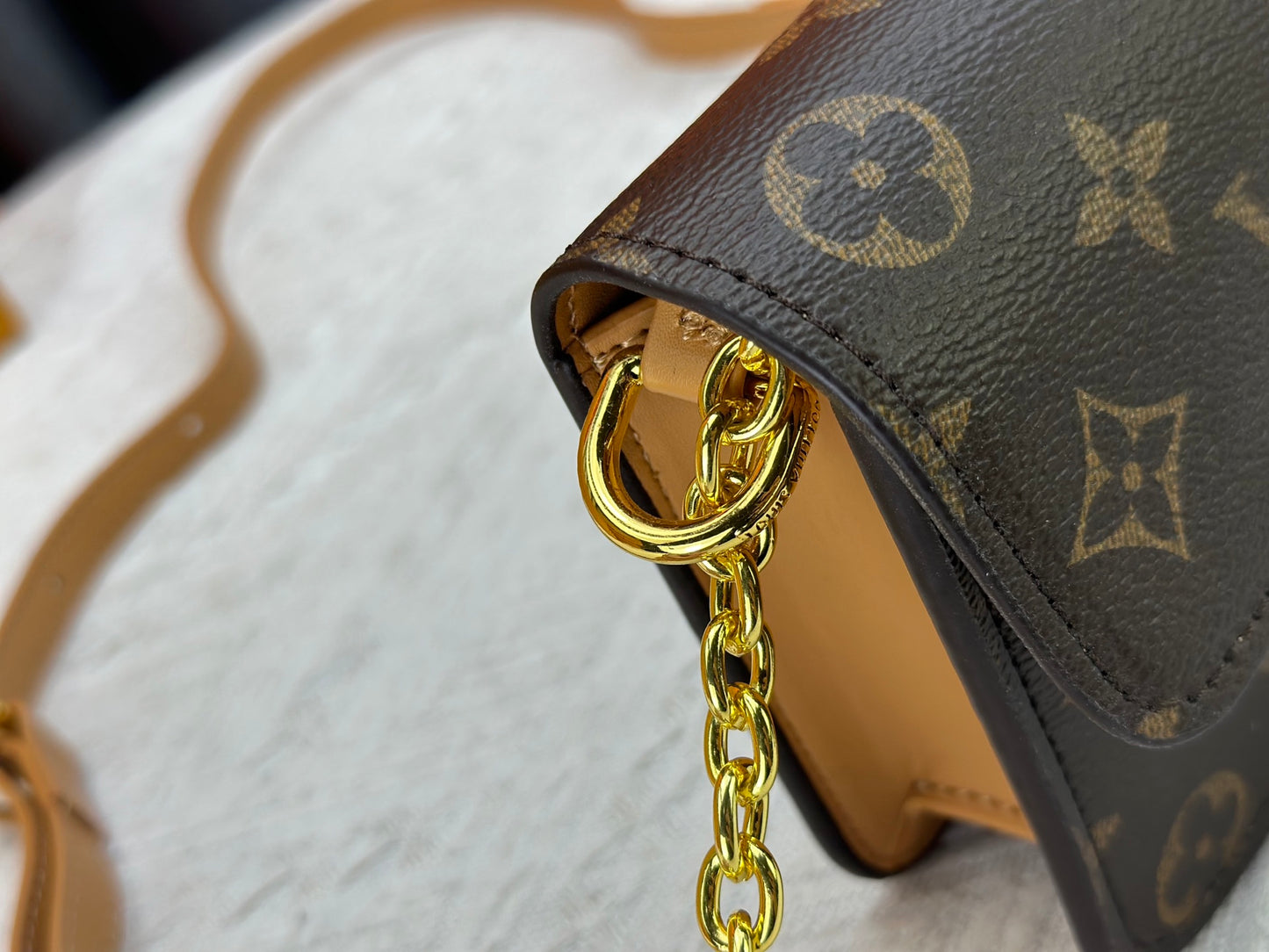 Original quality Louis Vuitton Wallet On Chain LV Bloom