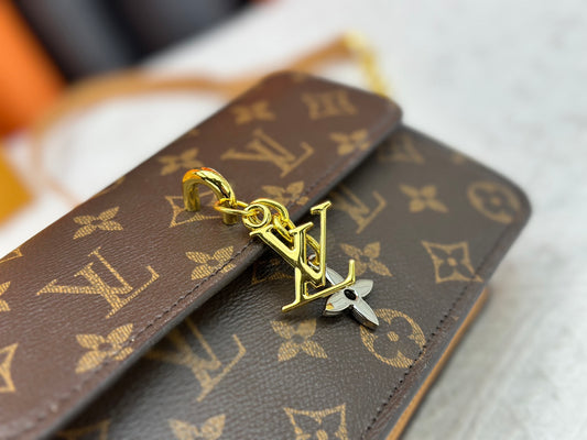 Original quality Louis Vuitton Wallet On Chain LV Bloom