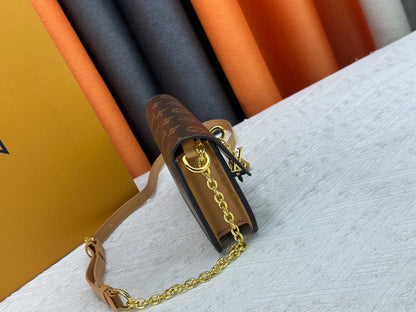 Original quality Louis Vuitton Wallet On Chain LV Bloom