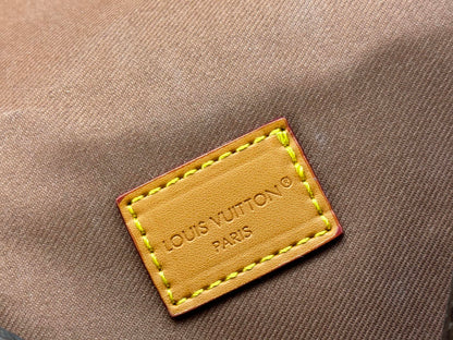 Original quality Louis vuitton Steamer Wearable Wallet