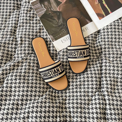 1:1 Dior embroidered flat sandals