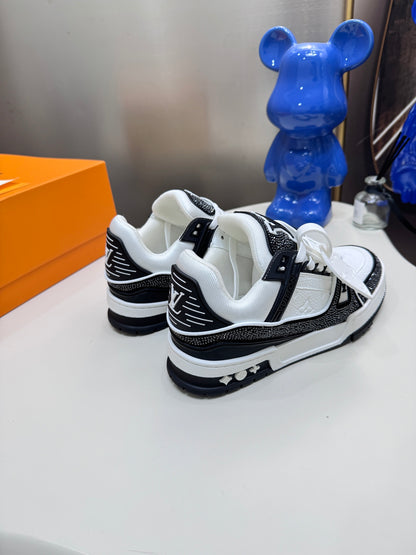 1:1 LV Black Sport Diamond Edition