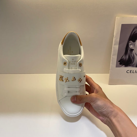 1:1 Lv White sneakers