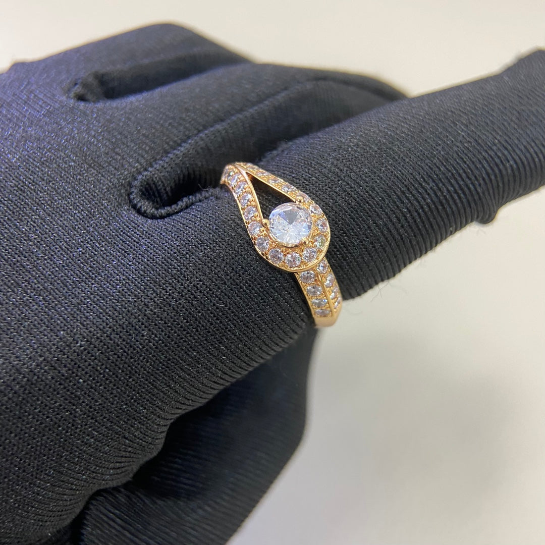 1:1 Van Cleef & Arpels engagement rings