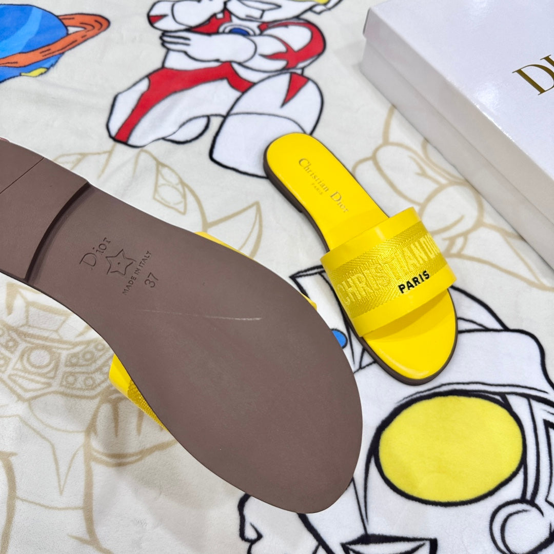 1:1 Dior Embroidered Letter Flat Sandals