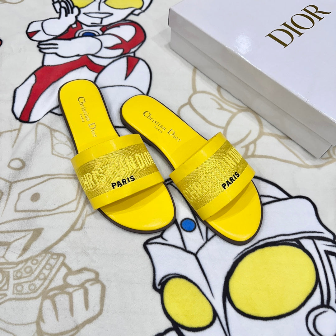 1:1 Dior Embroidered Letter Flat Sandals