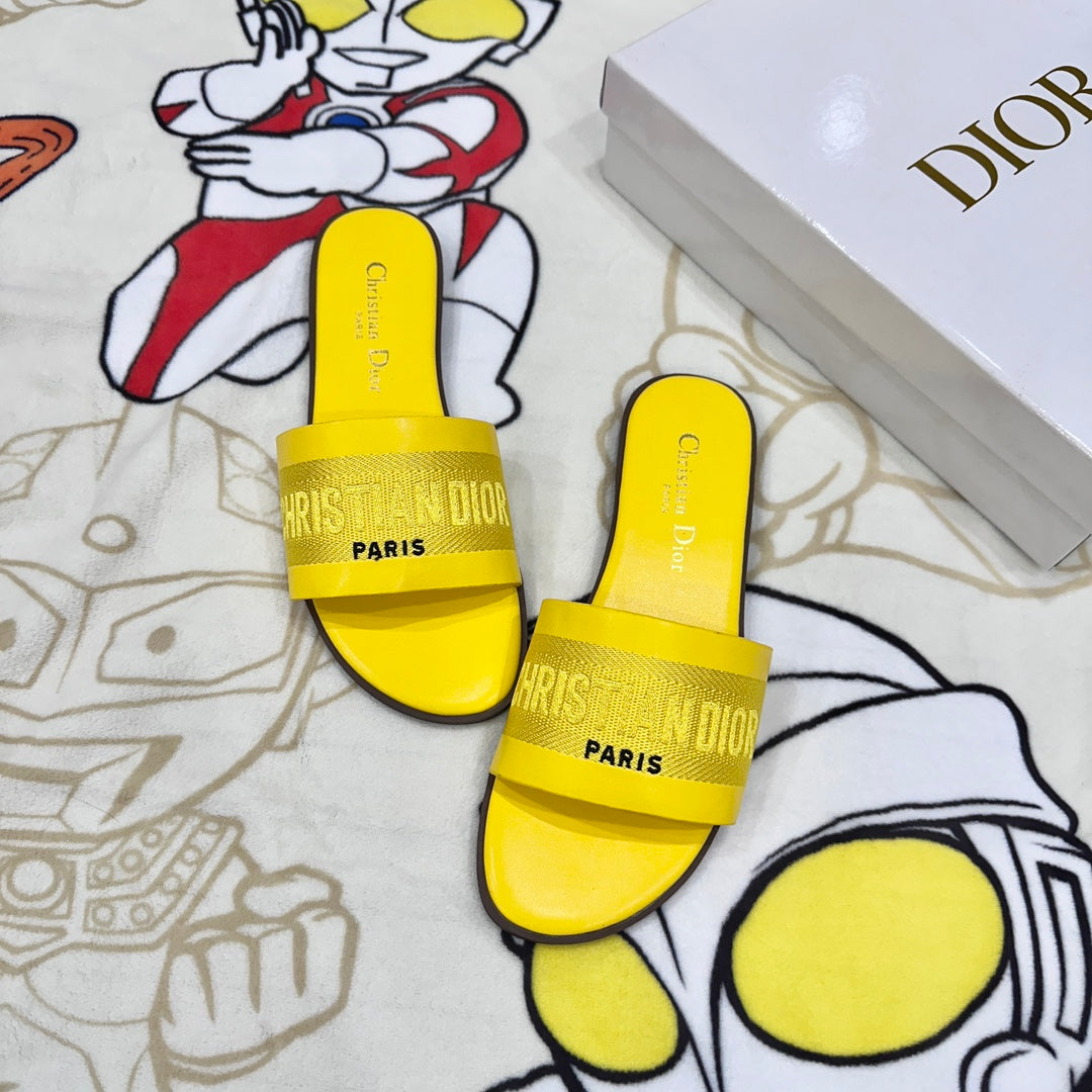 1:1 Dior Embroidered Letter Flat Sandals
