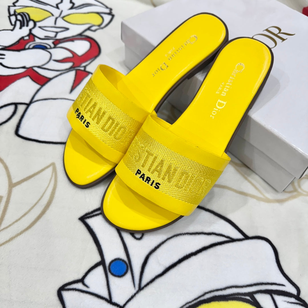 1:1 Dior Embroidered Letter Flat Sandals