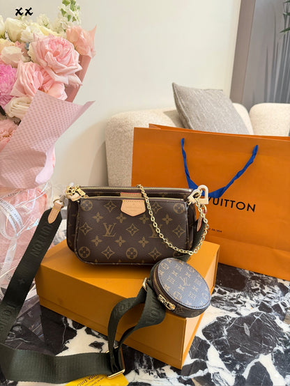 1:1 Monogram Multi Pochette