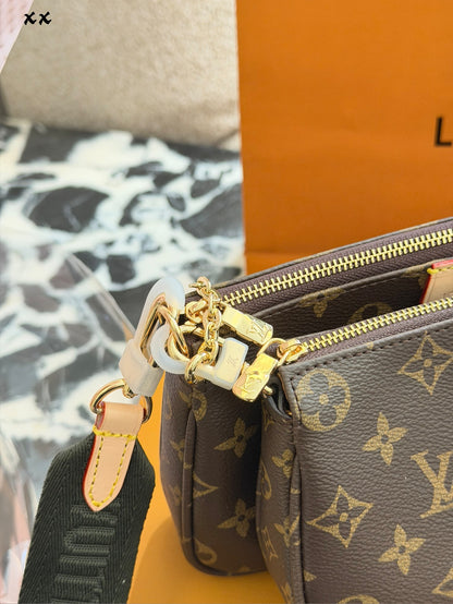 1:1 Monogram Multi Pochette