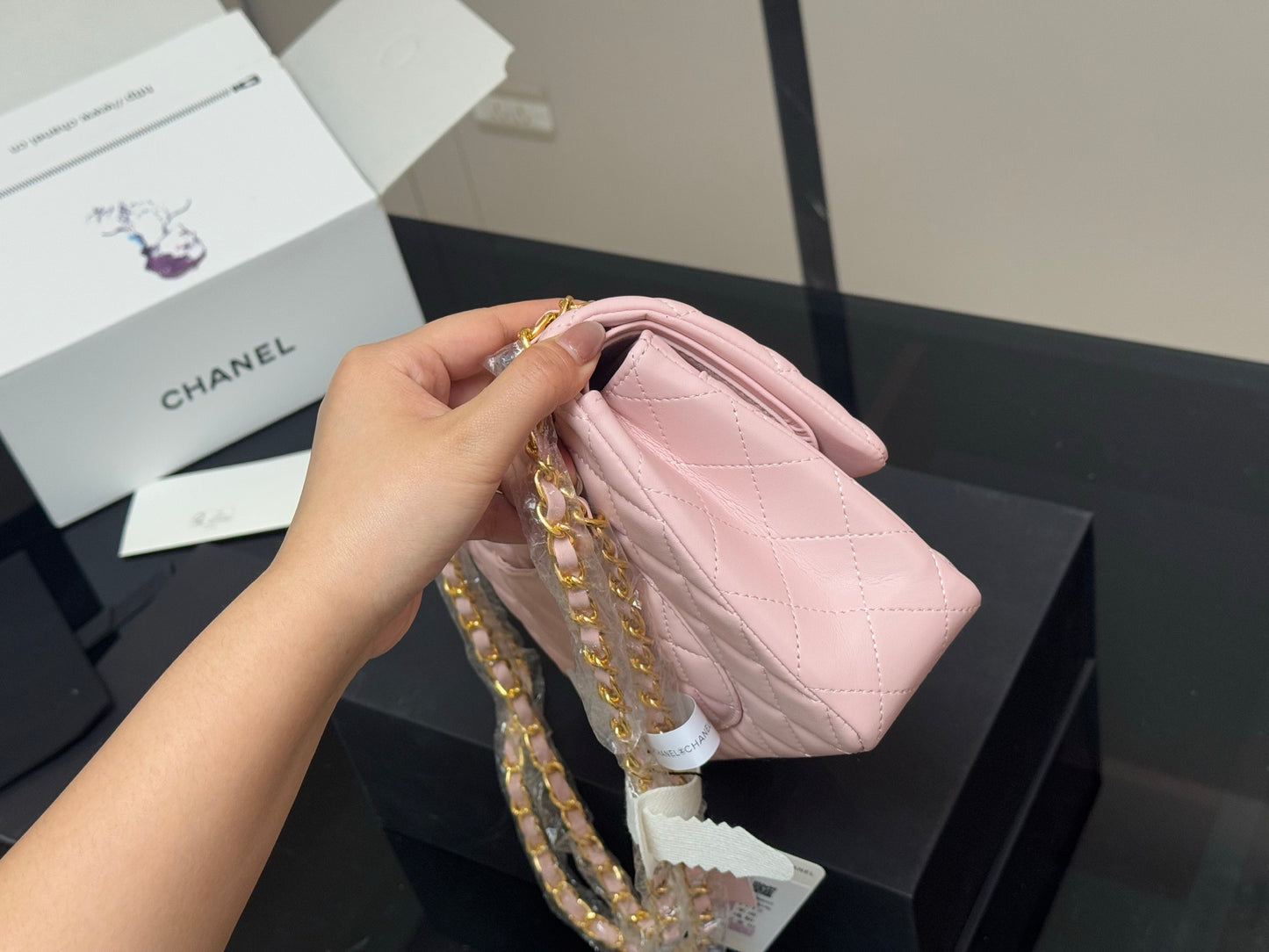 1:1 Pink Chanel CF