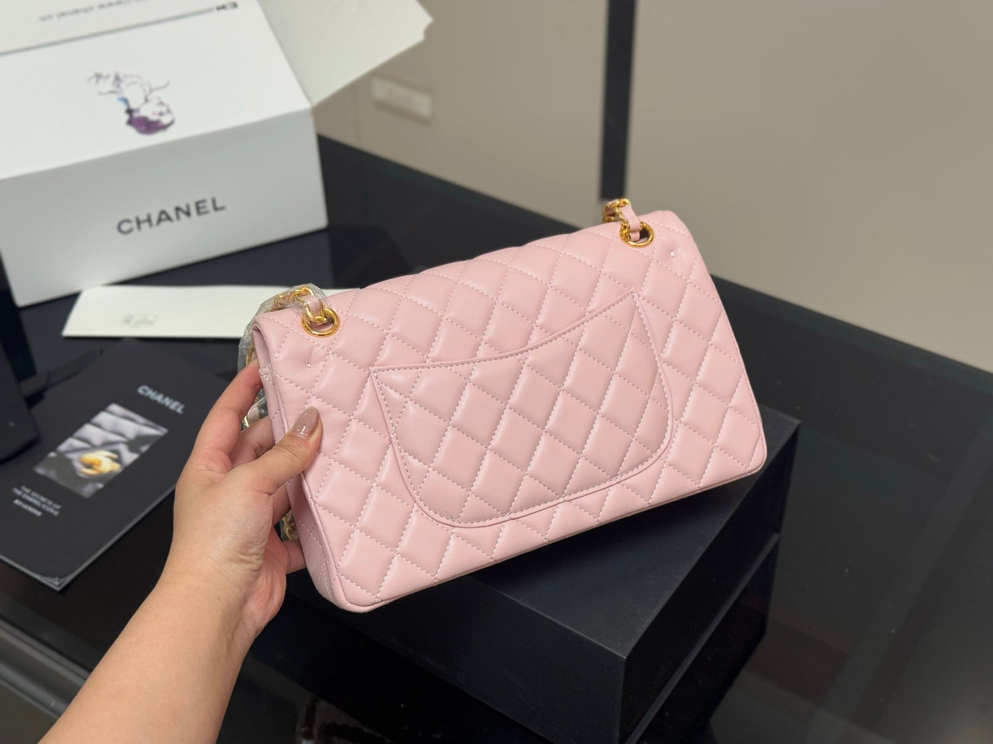 1:1 Pink Chanel CF