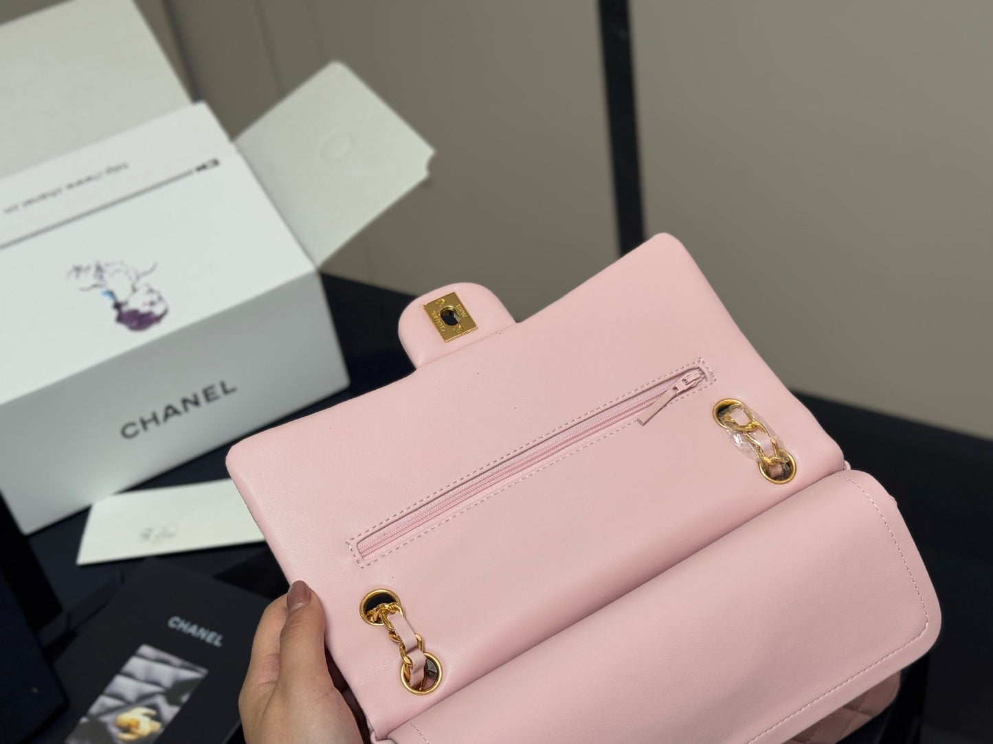 1:1 Pink Chanel CF