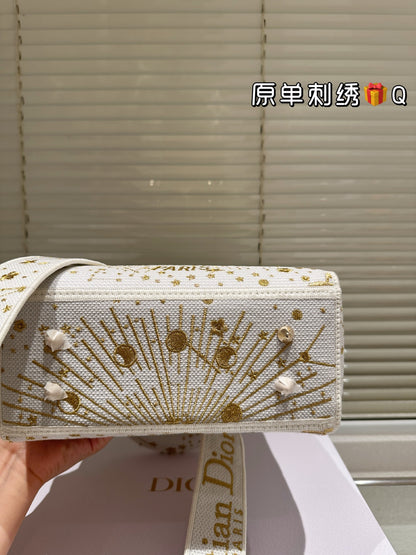 1:1 Dior Lady D-Lite Embroidered Bag