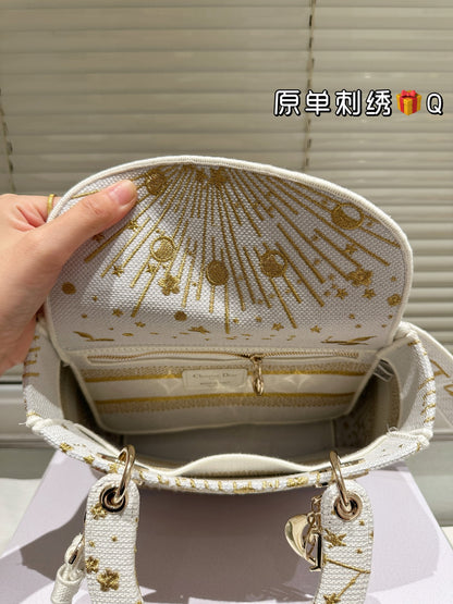1:1 Dior Lady D-Lite Embroidered Bag