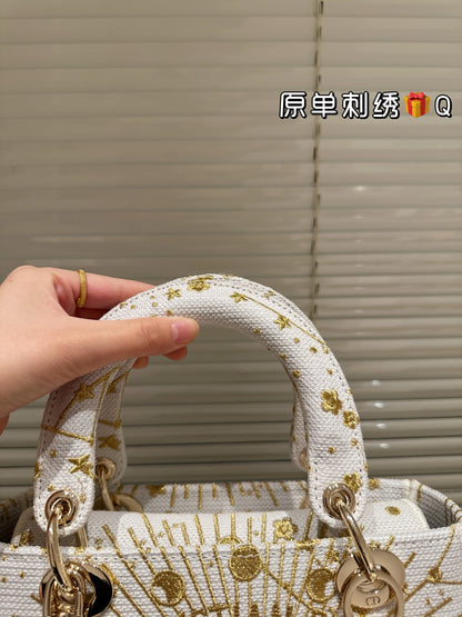 1:1 Dior Lady D-Lite Embroidered Bag