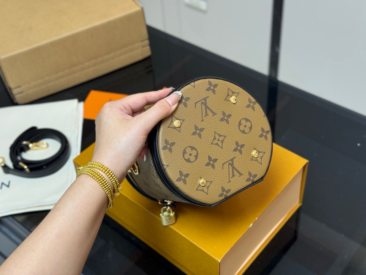 1:1 LV Cannes bucket bag