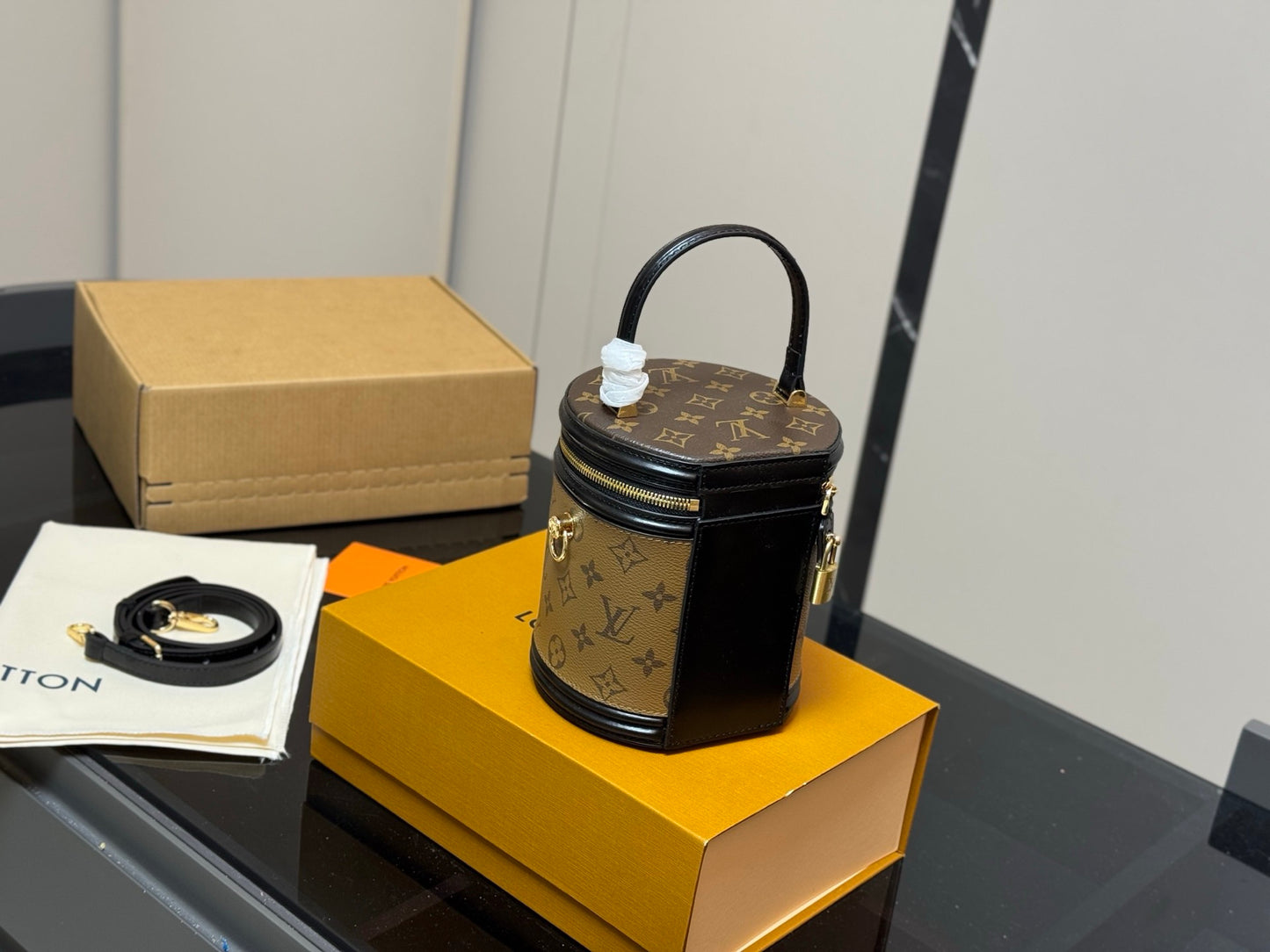 1:1 LV Cannes bucket bag