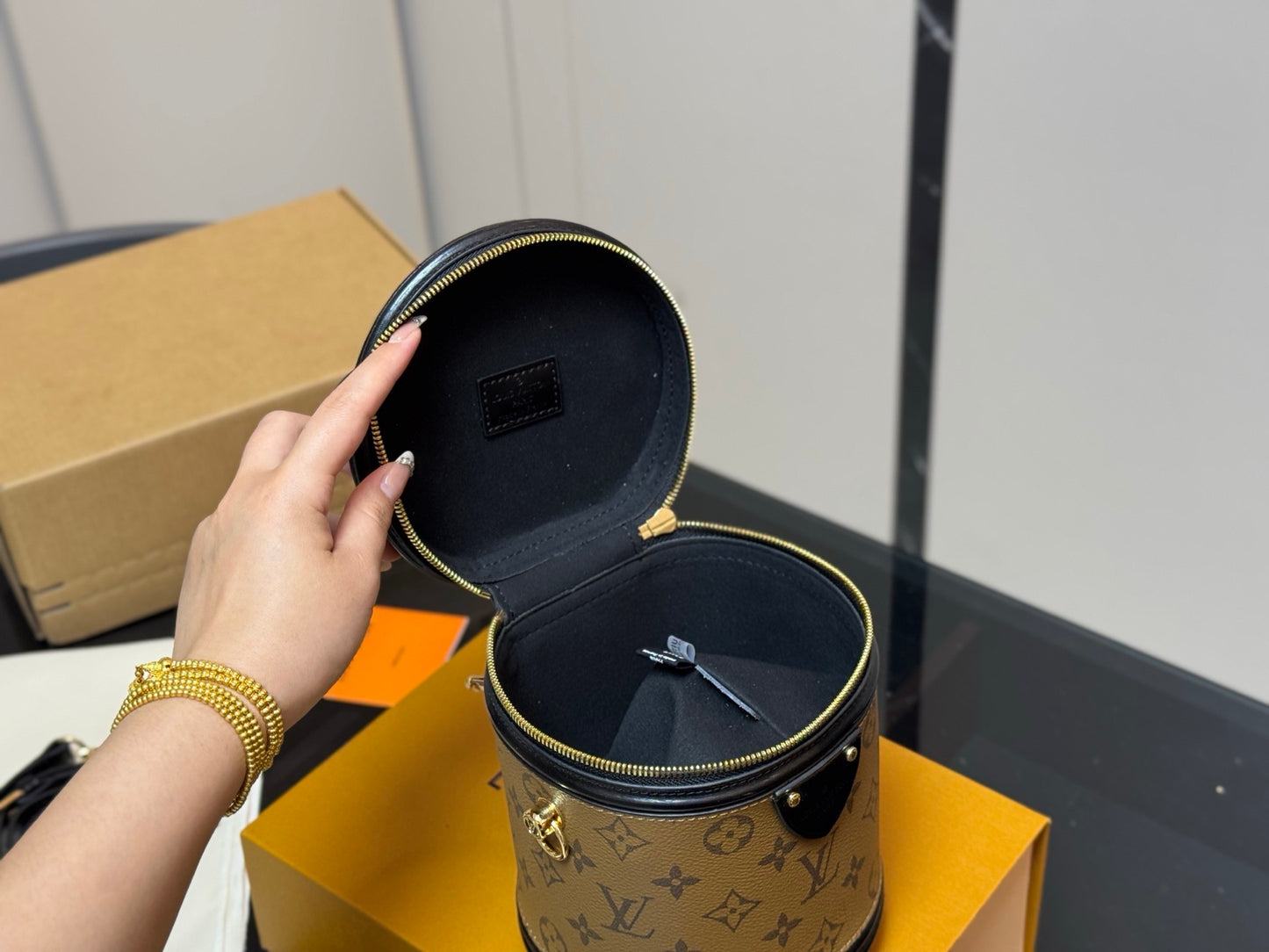 1:1 LV Cannes bucket bag