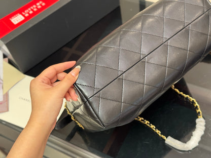 1:1 Chanel 25a Vertical Suede Tote Bag