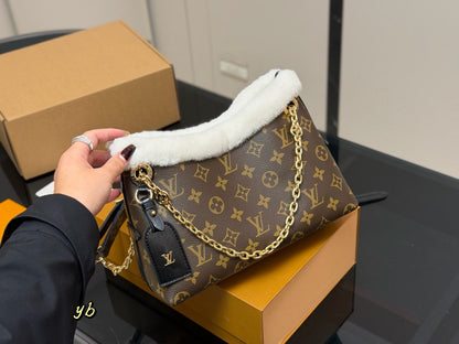 1:1 Lv Carry All