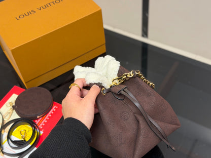 1:1 LV Bella Moon Goddess Suede Bucket Bag